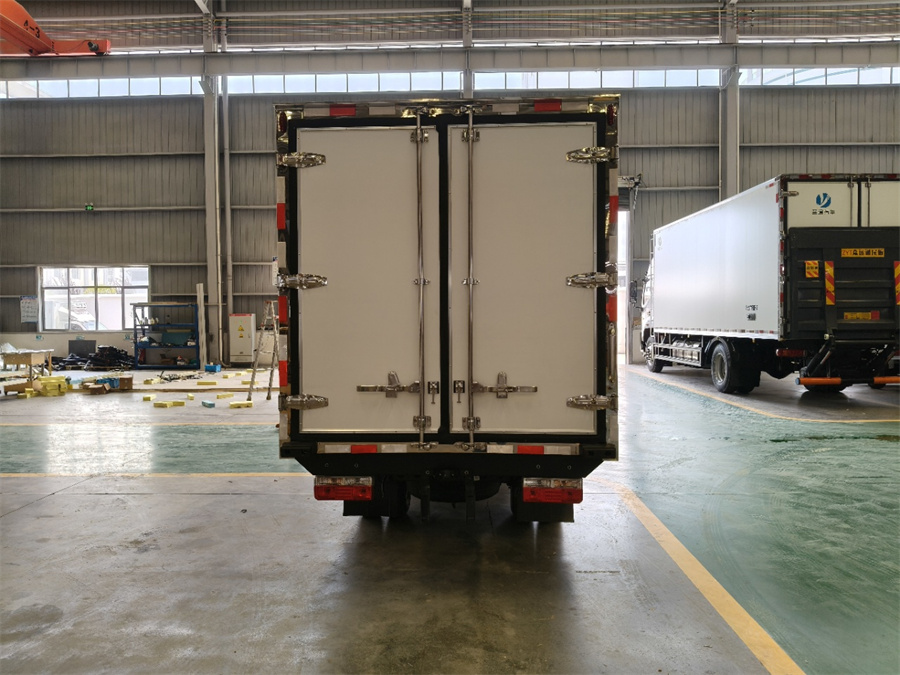 |L(fng);݇܇(ch)-{С܇(ch)